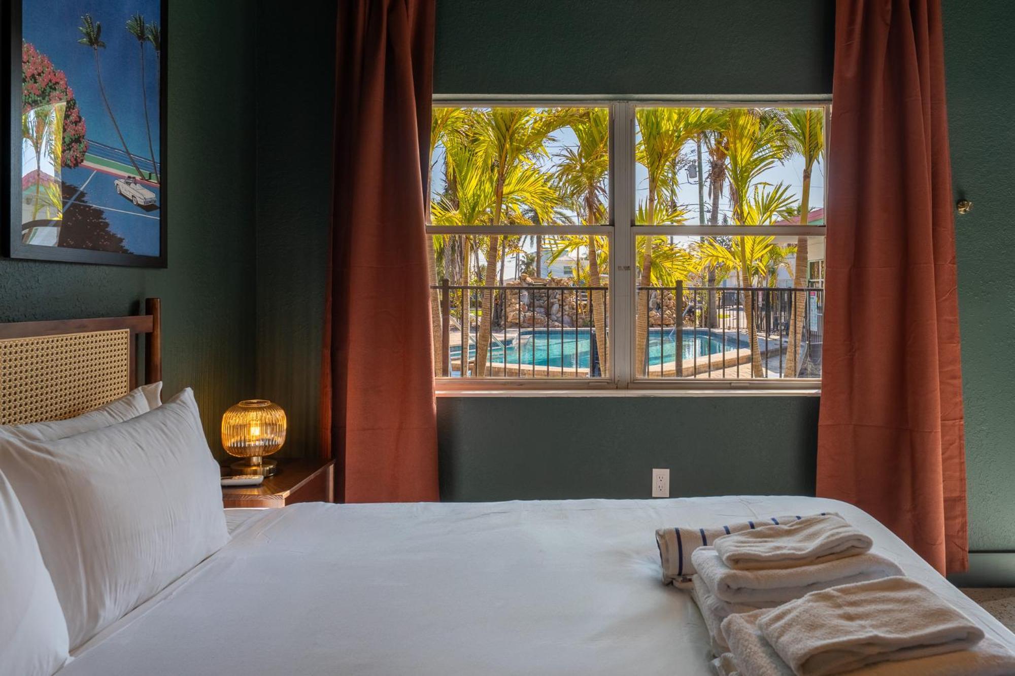 Monaco Vacation Rentals Clearwater Beach Exterior foto