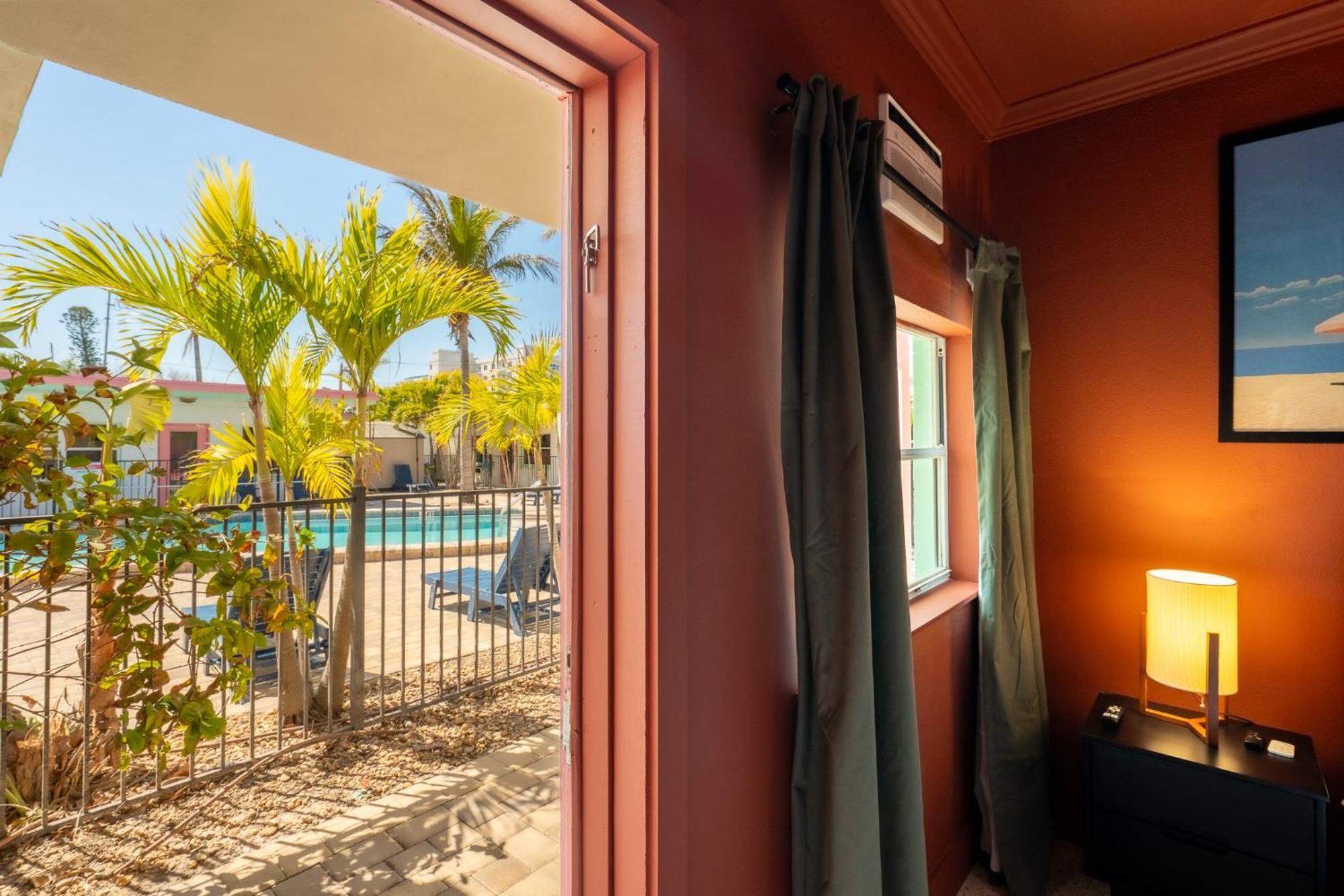 Monaco Vacation Rentals Clearwater Beach Exterior foto